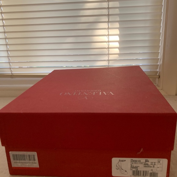 Valentino Garavani Tango 60 Pumps Silver, size 36 US 6 - Picture 10 of 15